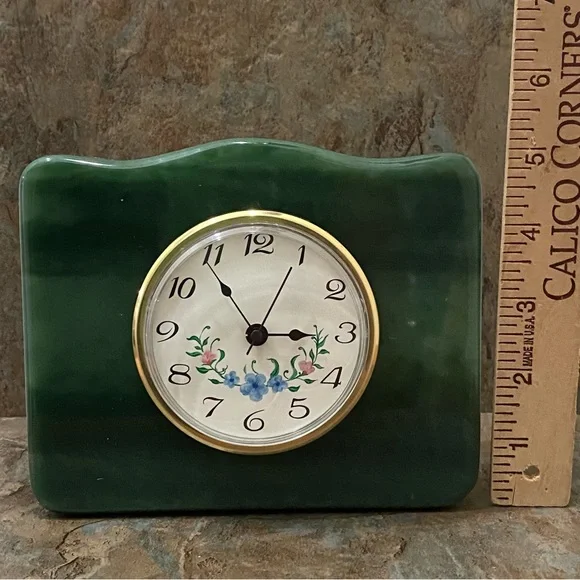 Vintage MCM Mid Century Modern Heavy Green Desk Clock - Picture 9 of 14